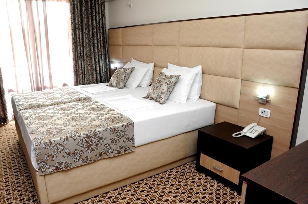 Hotel Lion Ulcinj Eksteriør bilde