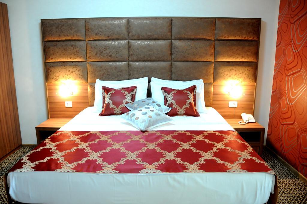 Hotel Lion Ulcinj Eksteriør bilde